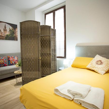 Wish Suite Cervantes Sevilla Exterior foto
