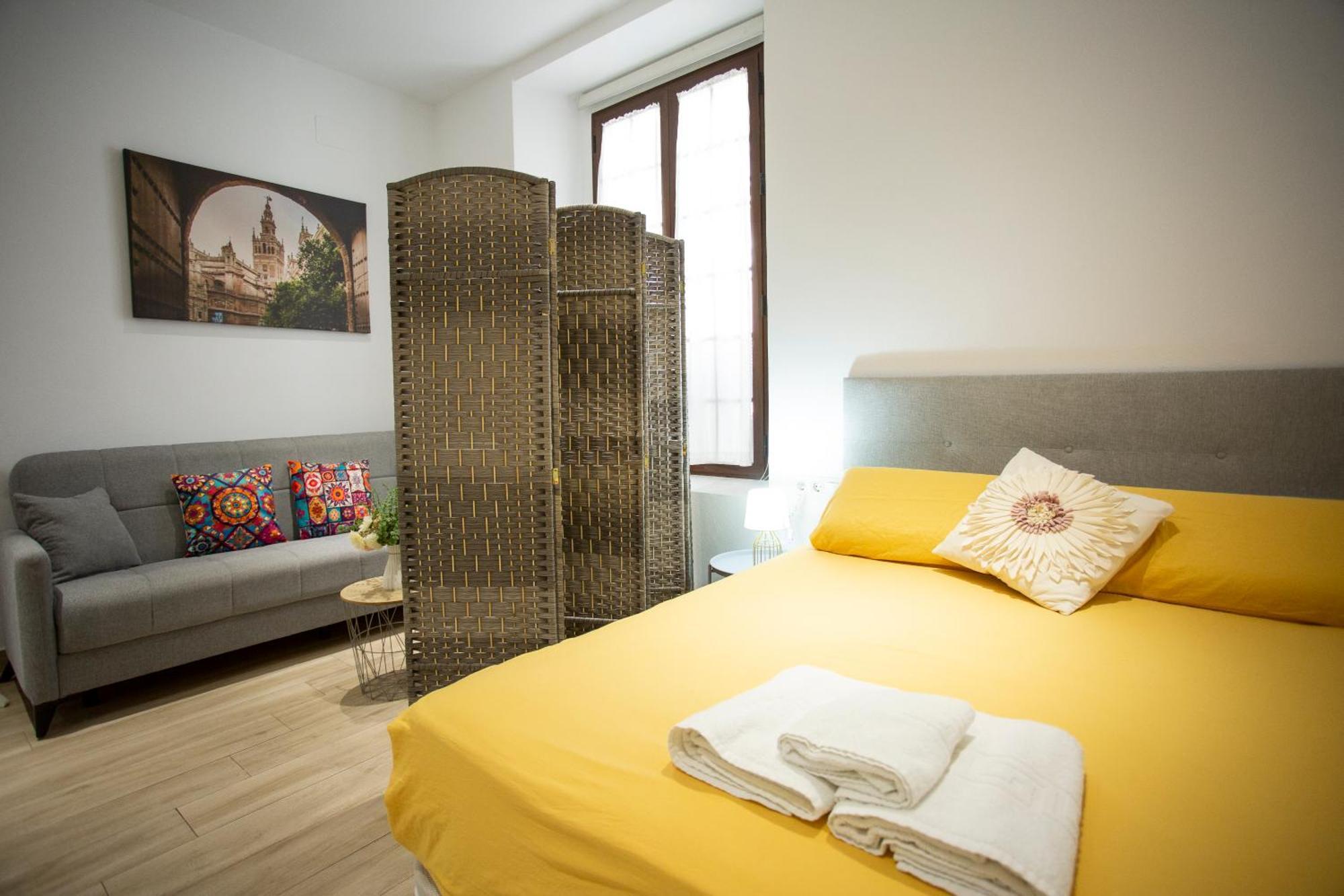 Wish Suite Cervantes Sevilla Exterior foto